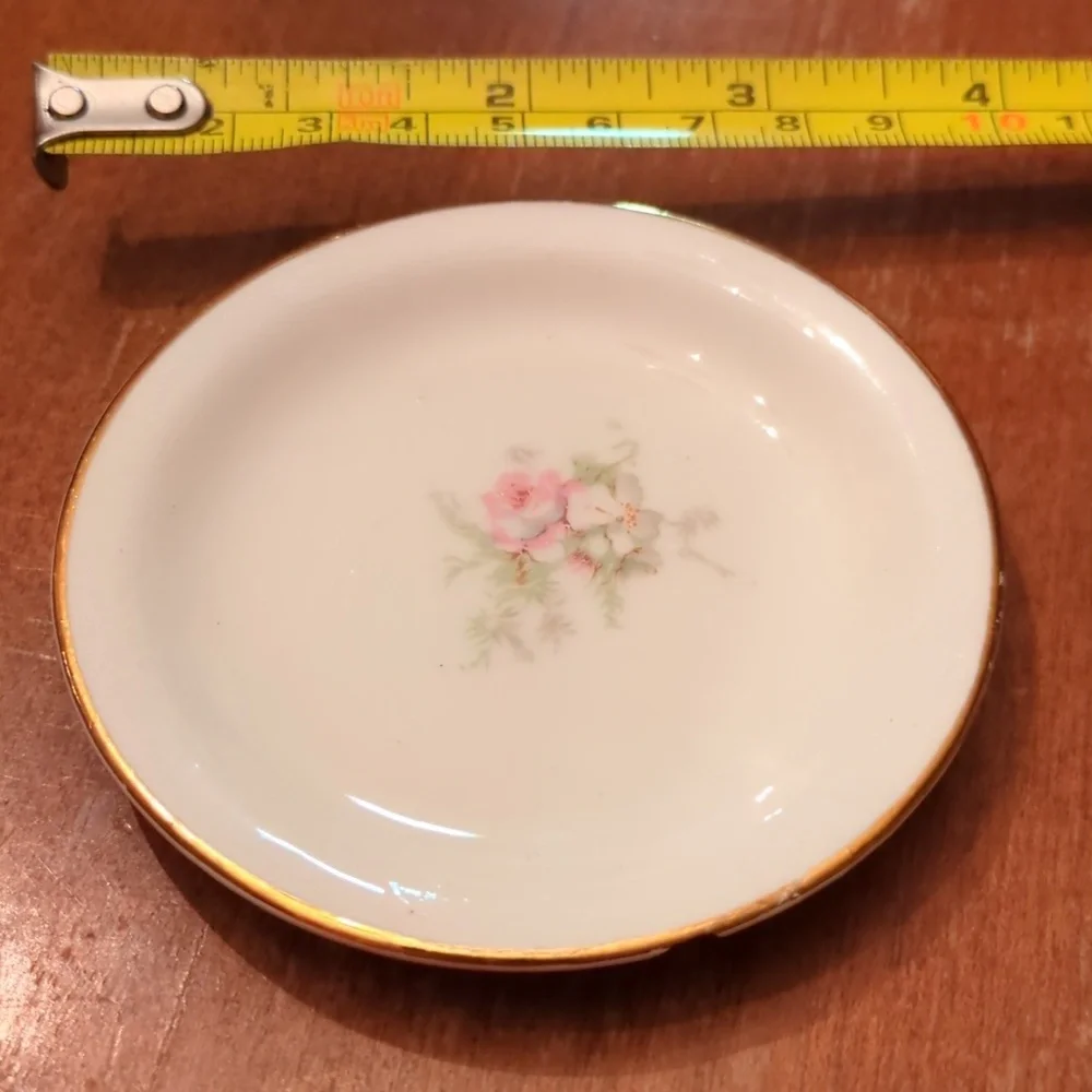 Vintage Gold-Rimmed Butter Pats, Set of 4 - Picture 5 of 7